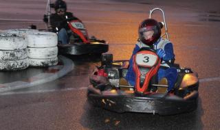 怎么解锁霞谷的飞行赛道入口 飞行训练熟悉赛道